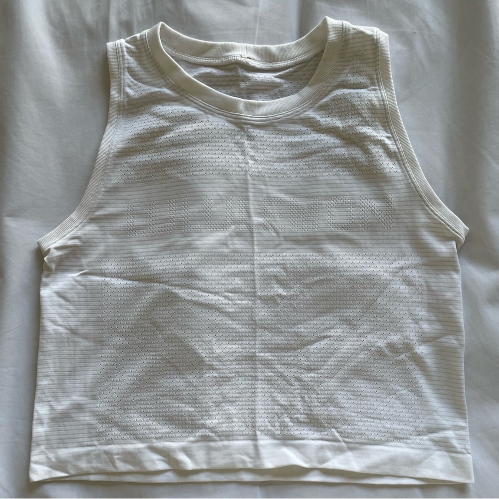 White cropped lululemon tank size 4